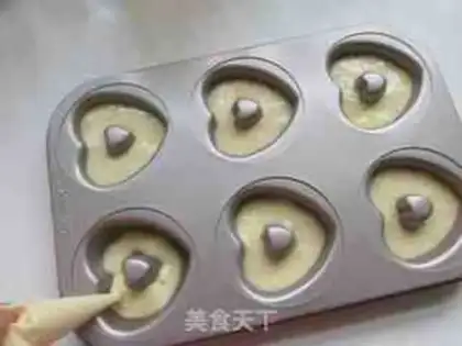 Make Heart doughnut cake step 5