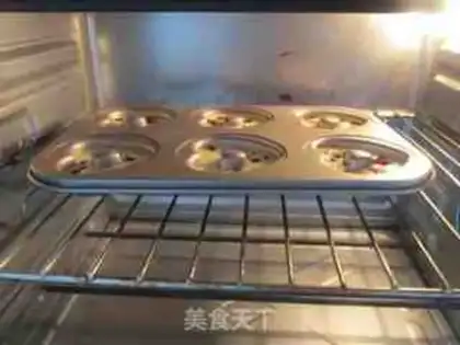 Make Heart doughnut cake step 7