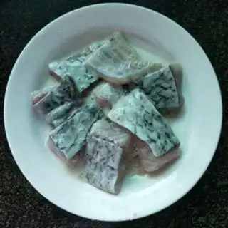 Make Fried fish scabs step 4