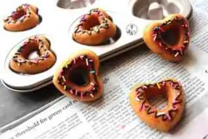 Make Heart doughnut cake step 8