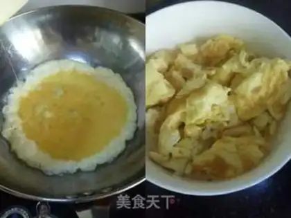 Make Tomato fried eggs step 2
