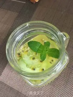Make Pistol cucumber honey water step 2
