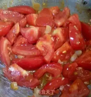 Make Tomato fried eggs step 3