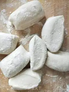 Make Spade buns step 9