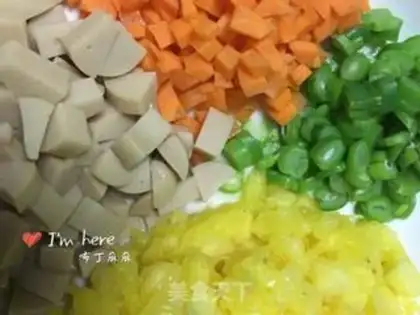 Make Pineapple rice step 4