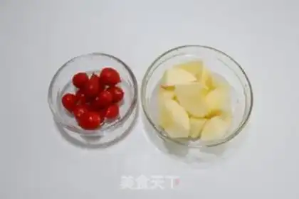 Make Holy fruit apple juice step 1