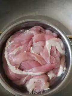 Make Yellow florist, sausage soup step 0