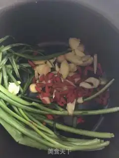 Make Bitter melon rib soup step 0