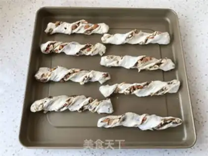 Make raisin nut breadstick step 12