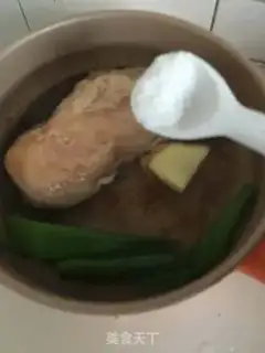 Make A hand tore with eggplant step 3