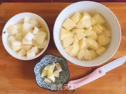 Make Pear milk juice step 1