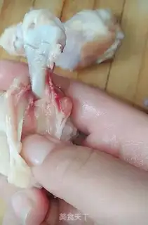 Make Cricket wings step 1