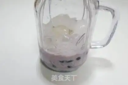 Make Sancho milk smoothie step 3