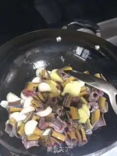 Make Wild, yellow, roasted winter melons step 4