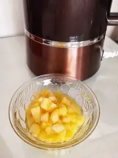Make Summer pineapple juice step 0