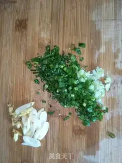 Make Tomato egg soup step 0
