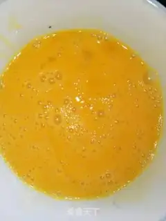Make Tomato egg soup step 1