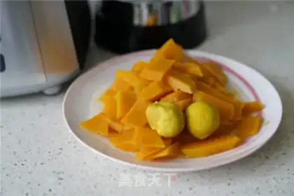 Make Pumpkin yogurt shake step 1