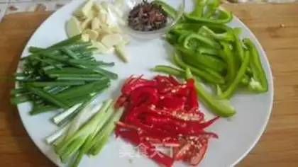 Make Chili fried chicken step 1