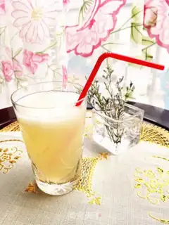 Make Summer beverage with melon juice step 5