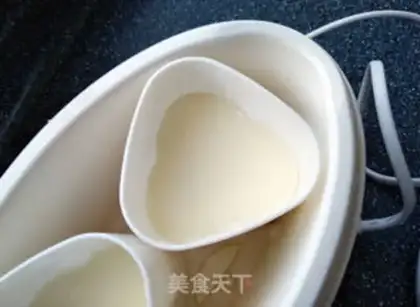 Make Homemade New Zealand honey yogurt step 7