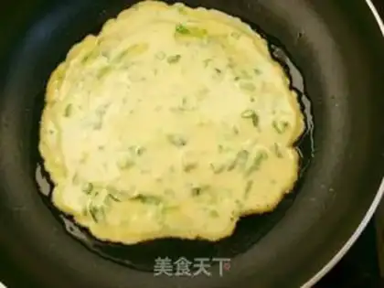 Make Onion omelet step 4