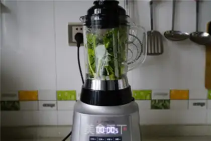 Make Celery cucumber shake step 4