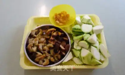 Make The sea cucumber step 1