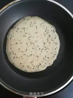 Make Straw turtle egg rolls step 3