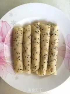Make Straw turtle egg rolls step 5