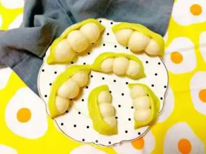 Make Peaches buns step 10