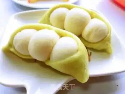 Make Peaches buns step 11
