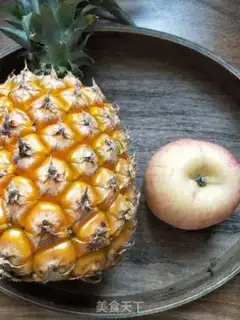 Make Pineapple apple juice step 0
