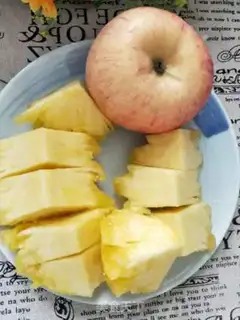 Make Pineapple apple juice step 2