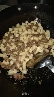 Make The brand of beef curry step 16
