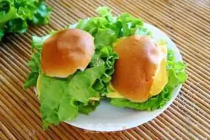 Make Fried steak burger step 5