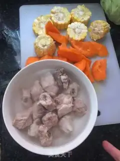 Make Carrot corn chop soup step 1
