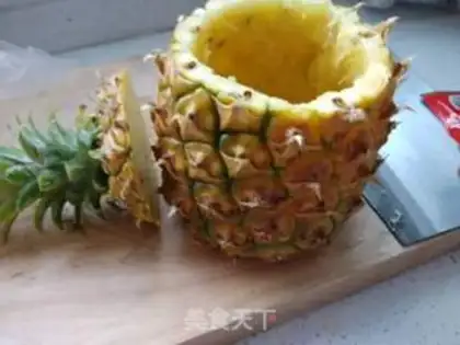 Make Pineapple rice step 1