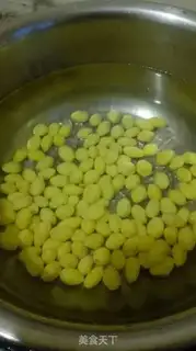 Make Silver almond soup step 1