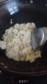 Make Tomato fried eggs step 2