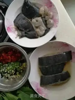 Make Fried halibut step 0