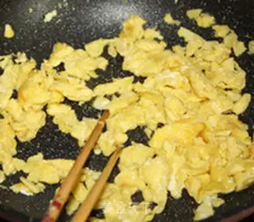 Make Northeast egg sauce step 5