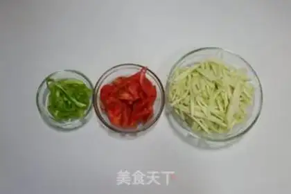 Make Tomato fried cheese step 0