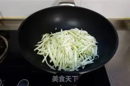 Make Tomato fried cheese step 4