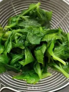Make Celery leaves and wood step 4
