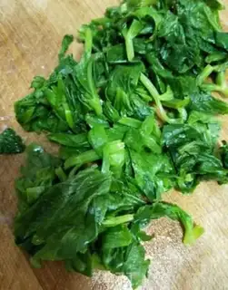 Make Celery leaves and wood step 5