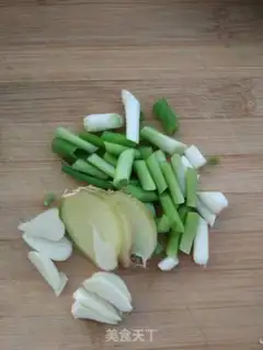 Make Cinnamon chicken leg and mushroom potatoes step 3