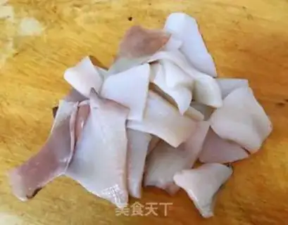 Make Onion sprouts step 1