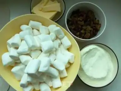 Make Cow Rolling Sugar step 4