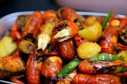Make The crawfish burns potatoes step 18